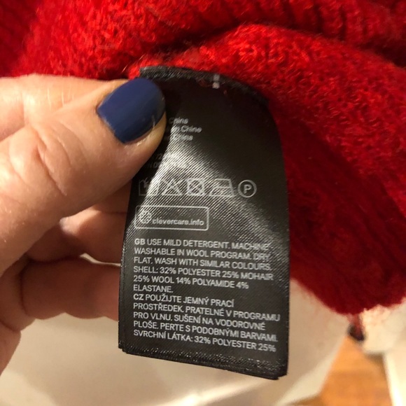 Red wool mohair warm sweater with bell sleeves - Picture 2 of 4